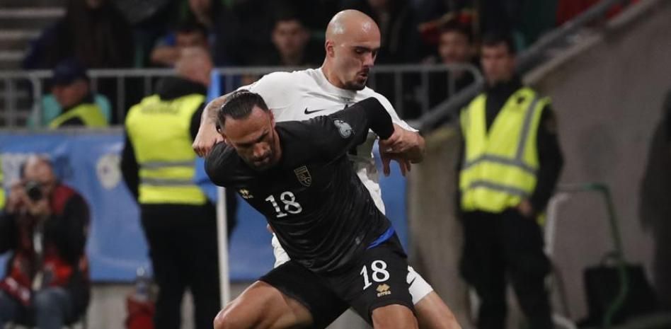 อย่างน้อยโคโซโวก็รับประกันคุณสมบัติสำหรับการเล่นเพลย์ออฟ และต้องเอาชนะสวิตเซอร์แลนด์ด้วย 6 ประตูในรอบสุดท้ายเพื่อผ่านเข้ารอบฟุตบอลโลกโดยตรง