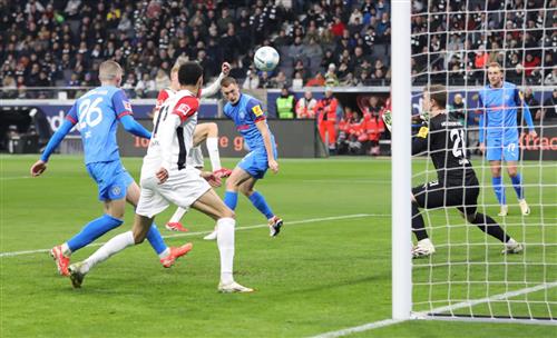 ไอน์ทรัค แฟร้งค์เฟิร์ต vs คีล โฮลสไตน์