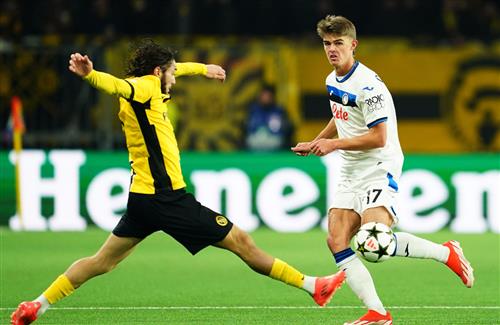 จูเนียร์ บอยส์ พบ อตาลันต้า