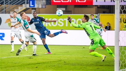 พาเดอร์บอร์น 07 VS ฮันโนเวอร์ 96