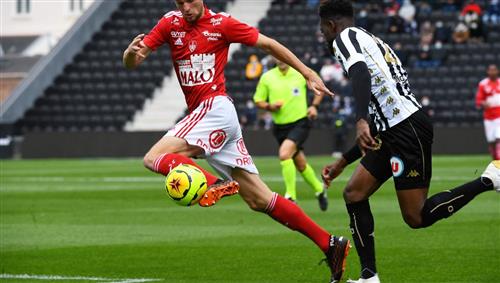 สนามกีฬา Stade Brestois vs อองเช่ร์