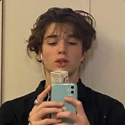 6686体育海外作者Sawyer