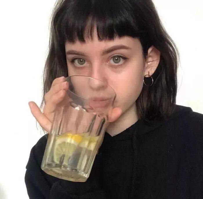 6686体育中级作者Aria