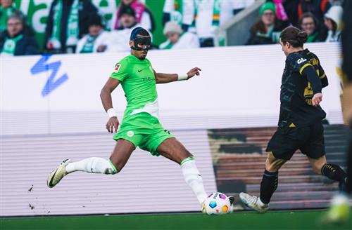 โวล์ฟสบวร์ก vs โบรุสเซีย ดอร์ทมุนด์