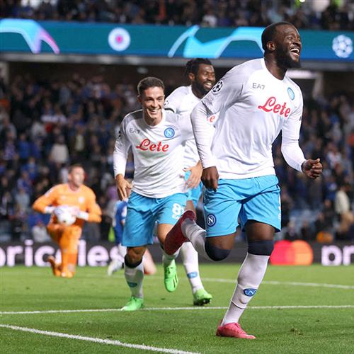 เครโมเนเซ่ vs นาโปลี